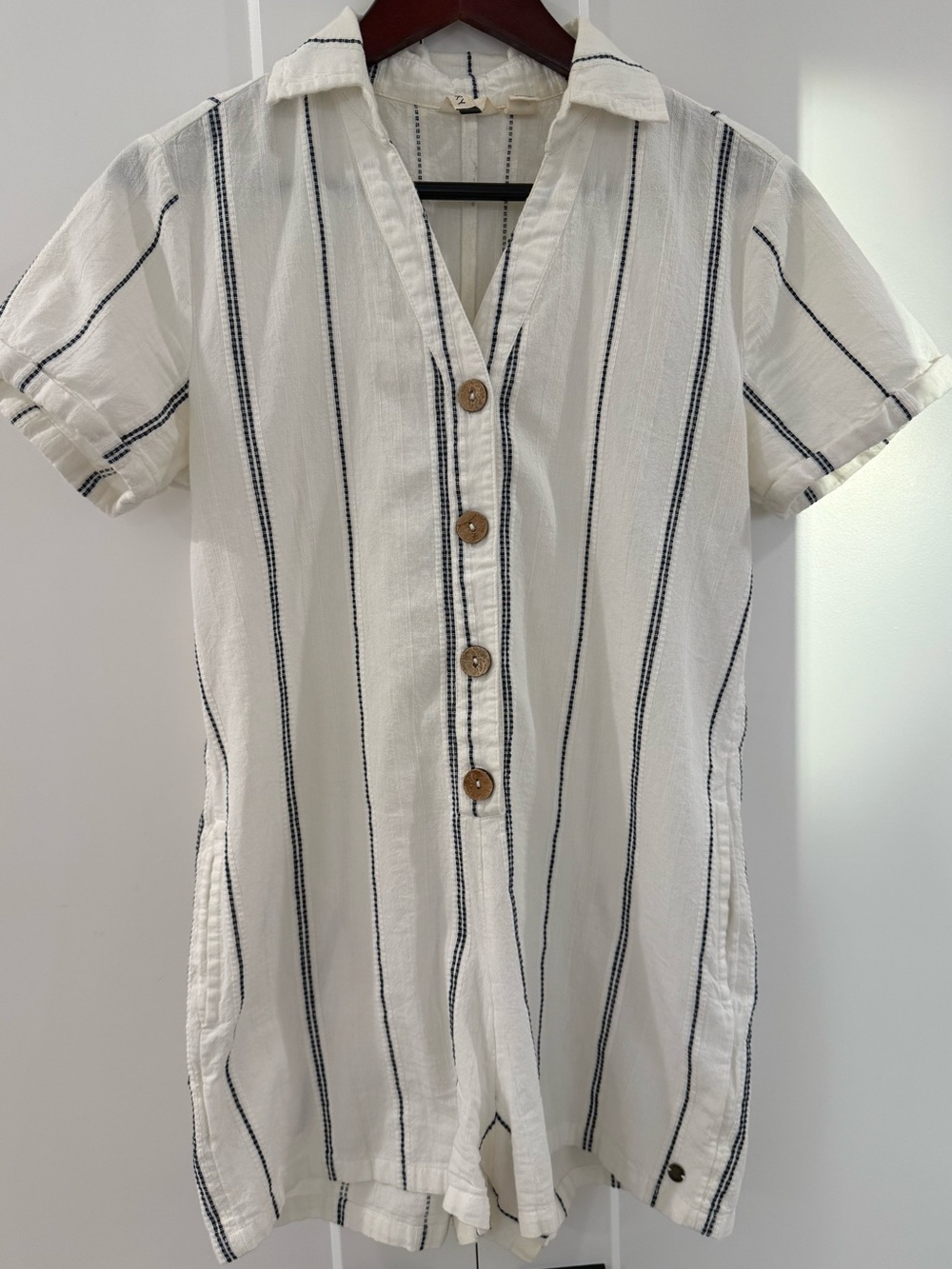 Roxy 100% Cotton Striped Romper Women’s Medium White Navy Button Front Beachy